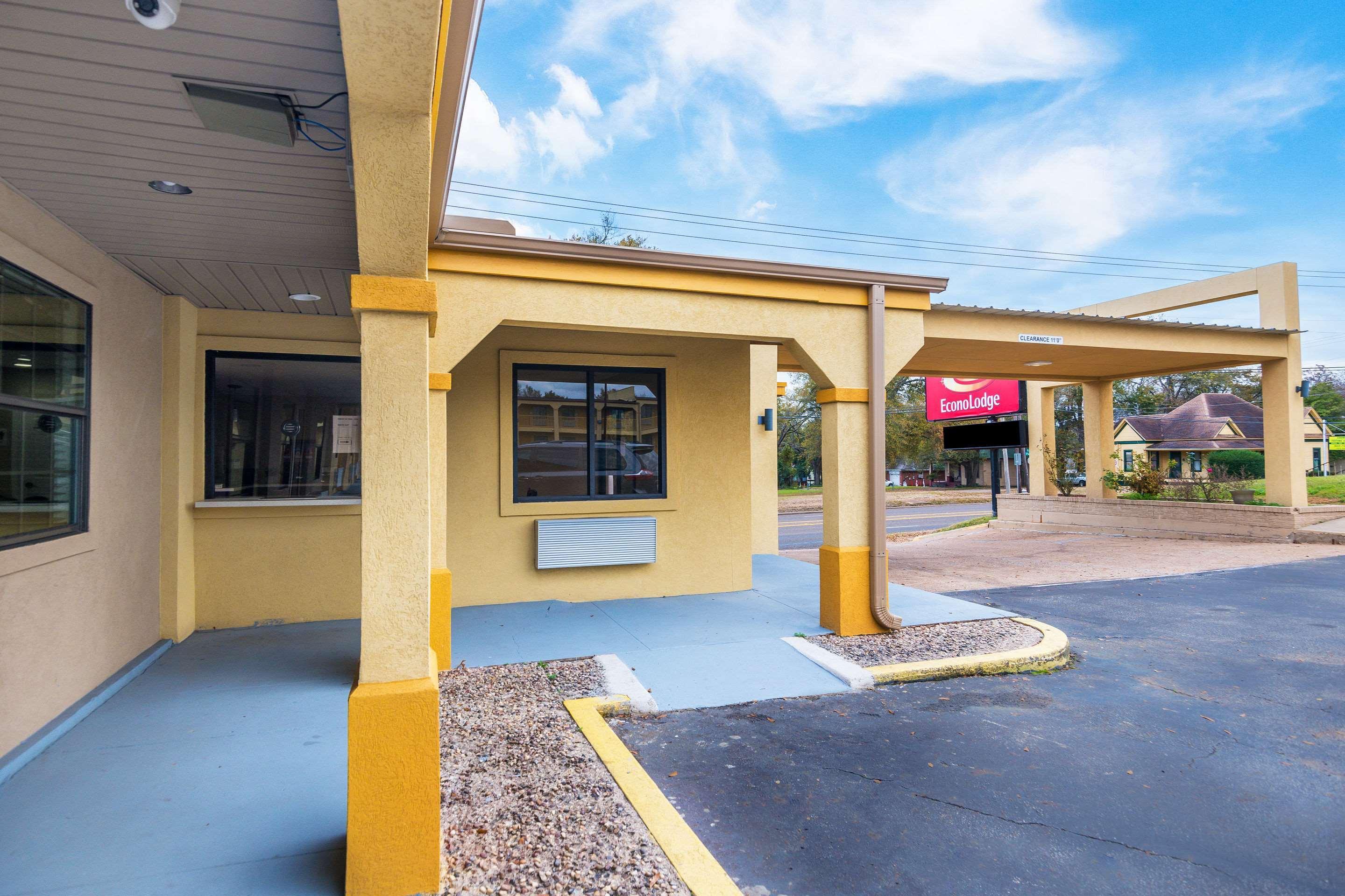 מלון Super 8 By Wyndham Palestine Tx מראה חיצוני תמונה