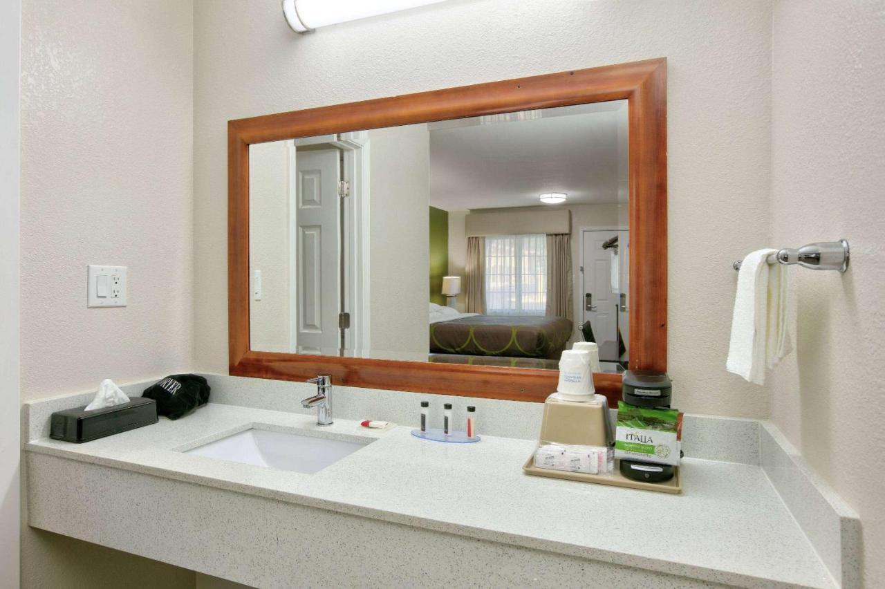 מלון Super 8 By Wyndham Palestine Tx מראה חיצוני תמונה